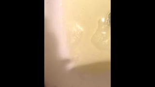 Мивка Пий в банята