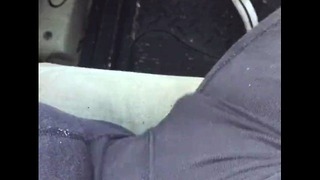Cumming in meinem Van nach der Arbeit