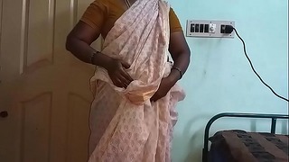 Indisk sexet Mallu Aunty Nude Selfie + Fingering for svigerfar