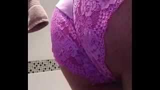 Loud Pantypoop In Lace Underpants
