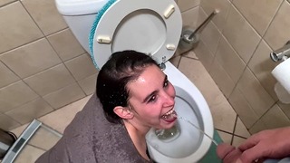 Pisse in mein Gesicht Toilettenhacke | Userdjl-Widmung