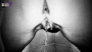 Sexy Babe Pee Désespoir | Art et essai | Noir Blanc | Jackketchc