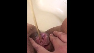 Moist N Ready Vagina Pee