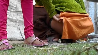 2 Girl Pissing Girls