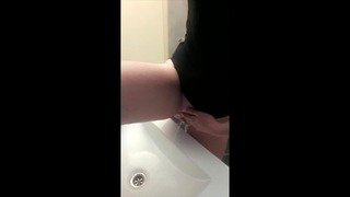 Compilation 5 Videos I Can Also Pee Standing Enjoy a Guy