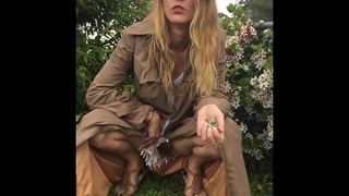 Pissing Outdoors Outdoor Pussy Voyeur