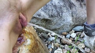 Sarah Evans Young Tight Vagina Peeing in Public - Pisshamster.com