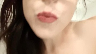 Trickle Piss in the Shower