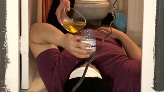 Hardcore Piss Drinking Featuring Mistress Alexis 4k (предварителен преглед)