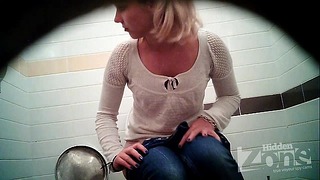 Successful Voyeur Video Of The Toilet. View From The Two Cameras. - Pisshamster.com