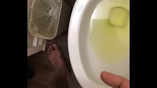 Sexy Guy Peeing