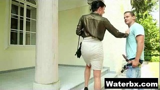 Sexy Teen Doing Pee Alluring Makeout