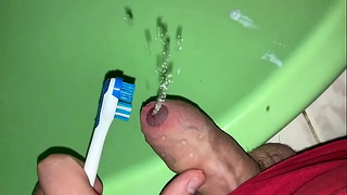 Pissing On Wifes Tootchbrush