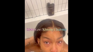 Kimmy Charms – Menschliche Toilette