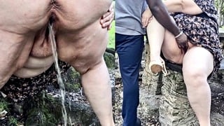 Getting My Pussy Fingered At The Park By A Stranger And Pissing Openly In Public – BBW Ssbbw Pussy