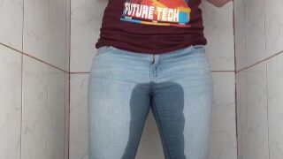 Hot BBW PAWG Peeing In Tight Jeans In Shower!