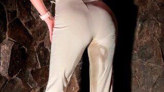 Piss In Pants With High Heels – How I Have Pleasure White My Pee