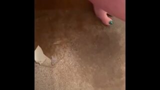 Pissing! Golden Shower Anyone???