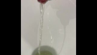 Teen Boy can’t Hold Pee and Moans in Despair / Male Squirt 4K ITA DIALOGO