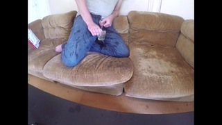 Wanhopig Pissen Op De Bank, Ik Heb Er Een Zooitje Vehicle Gemaakt