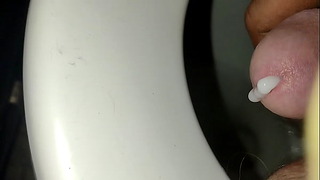 Peeing And Cumming
