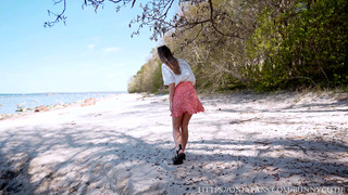 Beauty In Skirt Pissing Twice On The Public Beach, 4K