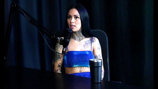 She does a test on the couch, she doesn't like it when the client takes off the condom, they ask for a lot of golden shower fetish and the owner of the production company tried it […] on her – Evelyn Buarque (SHEER/RED)