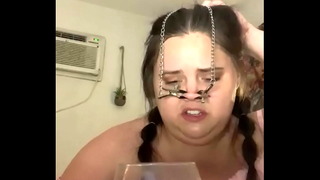 Fat belly bbw pees in glass