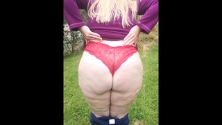 Pissing in My Pussy Outdoors