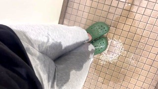 Pissing in Tight Jeans