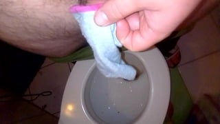 I piss in stepsister’s grey sneaker socks