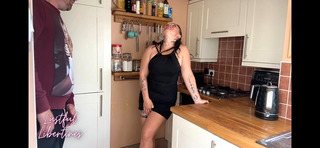 Milf pissed right in front of me before fucking me