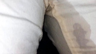 Ebony freak piss in her white pants turning them yellow #BeavisandSluthead