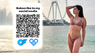 Model Brunette Yulia SQUIRTS Like a Fountain 💧